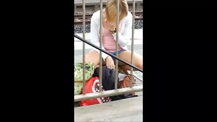 Bố với gai han khieu dam gầy gái 18 tuổi và mặt